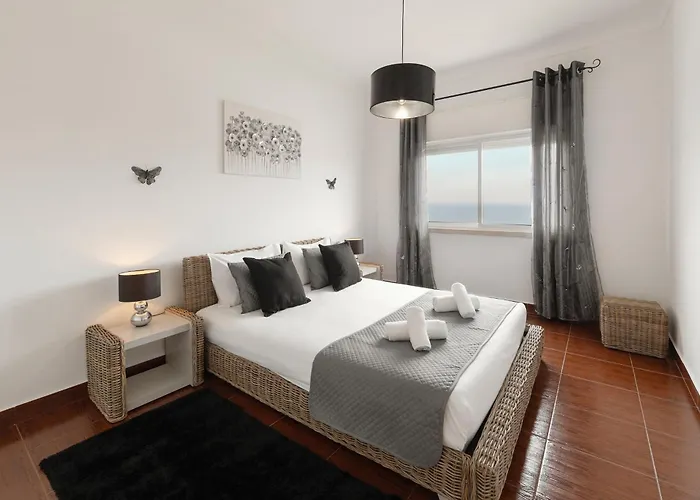 Luzimar Duplex * Ναζαρέ